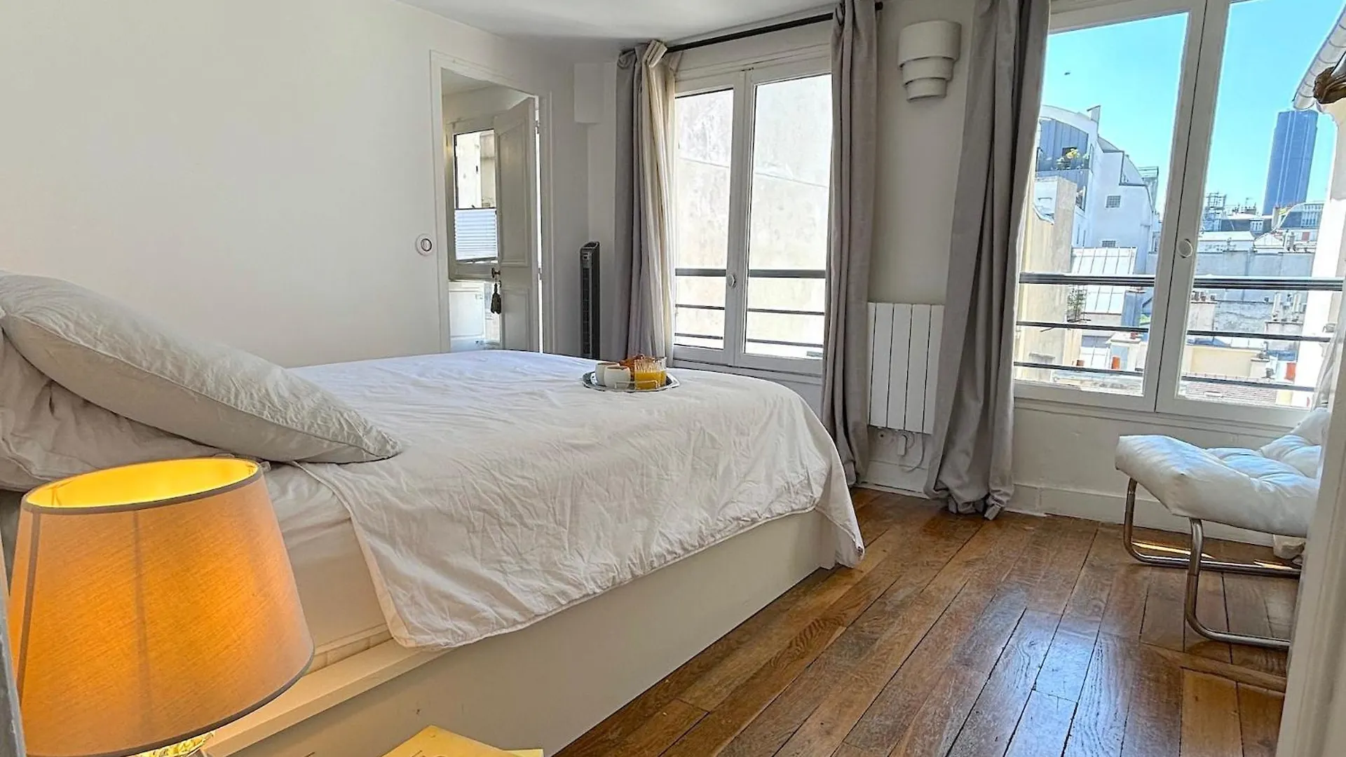 L'Appartement Colombier Paris 0*,  França